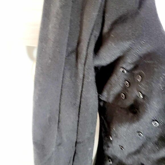 LUCY PARIS New with tag size Large V neck black dress - Picture 9 of 12